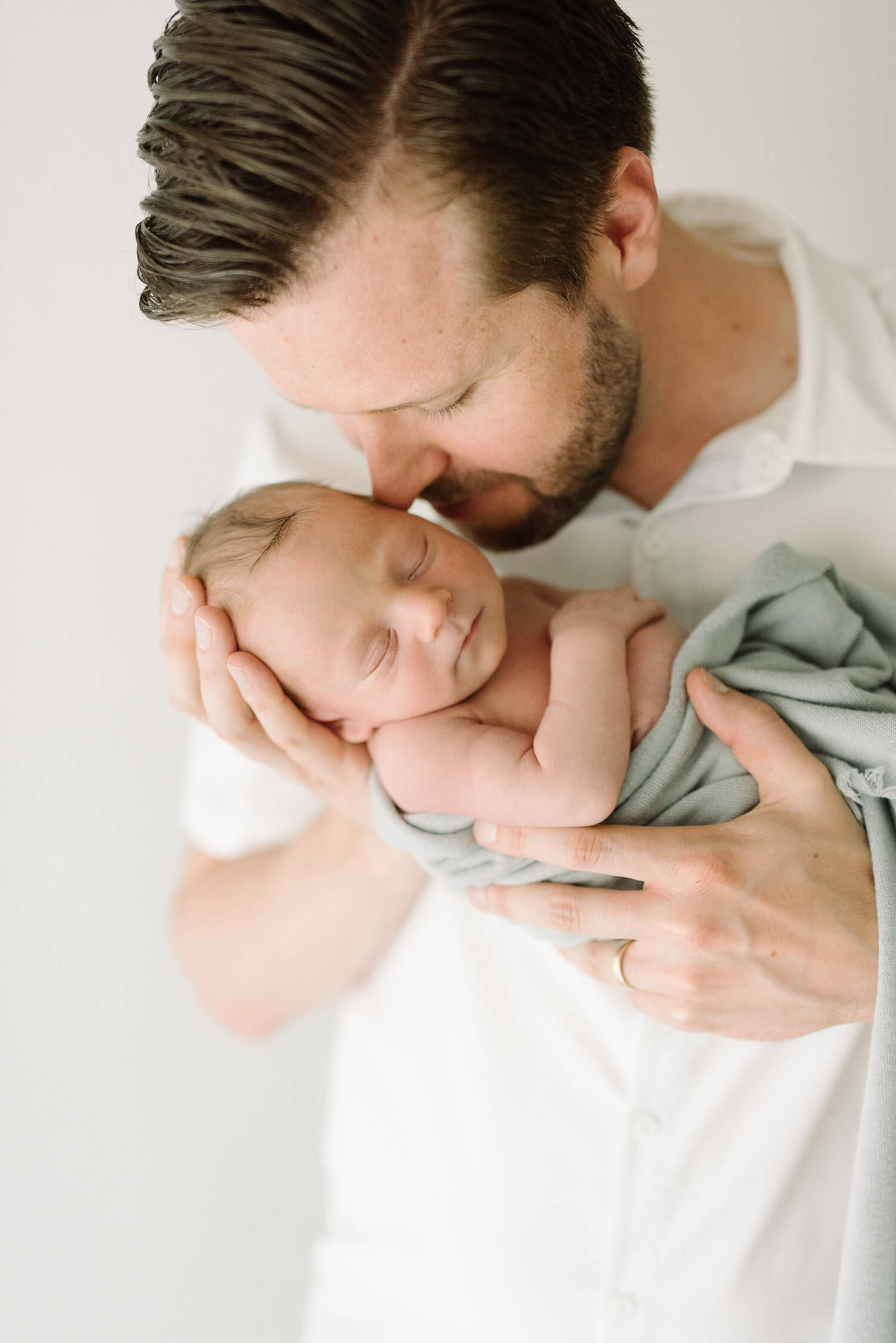 Newborn Photographer Near Me