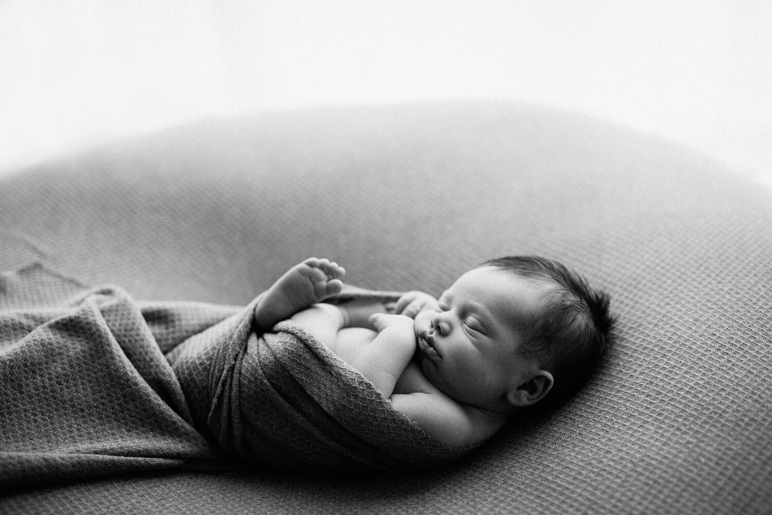 Maine newborn baby photographer near me